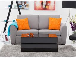 Zróżnicowana oferta meblowa polskich sklepów